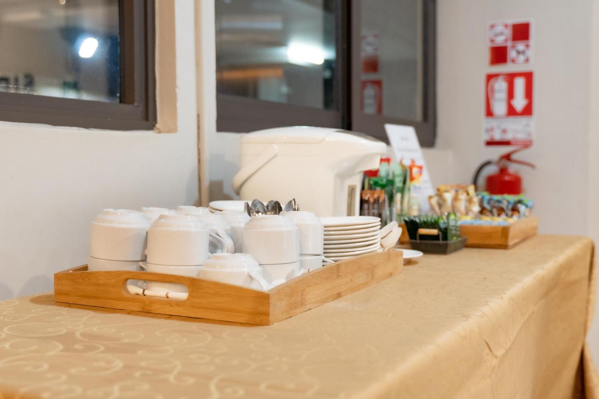 Siri Hotel Vientiane Esterno foto