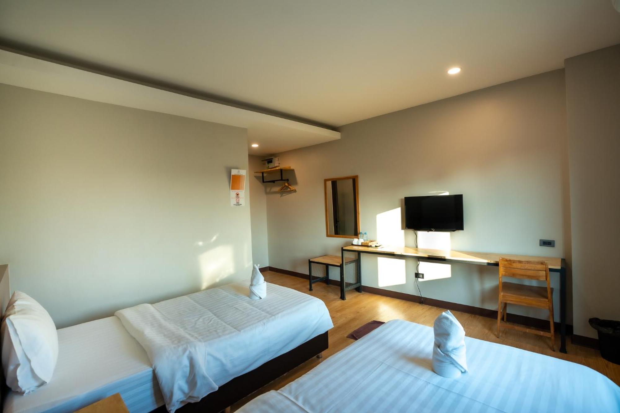 Siri Hotel Vientiane Esterno foto