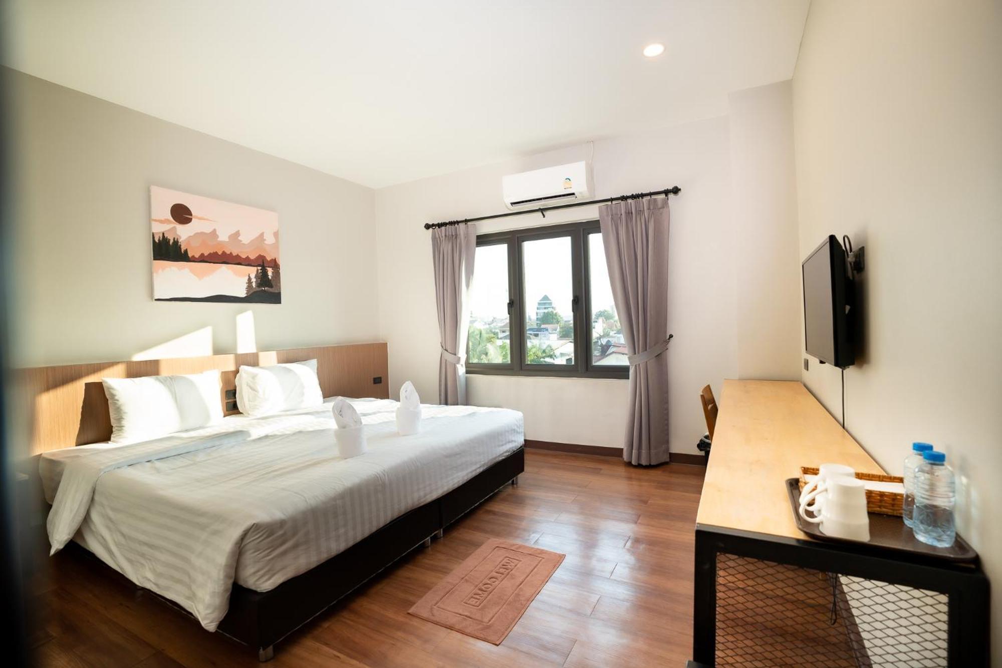 Siri Hotel Vientiane Esterno foto