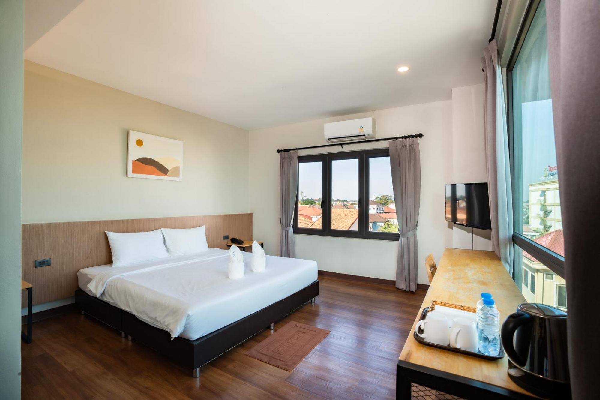Siri Hotel Vientiane Esterno foto