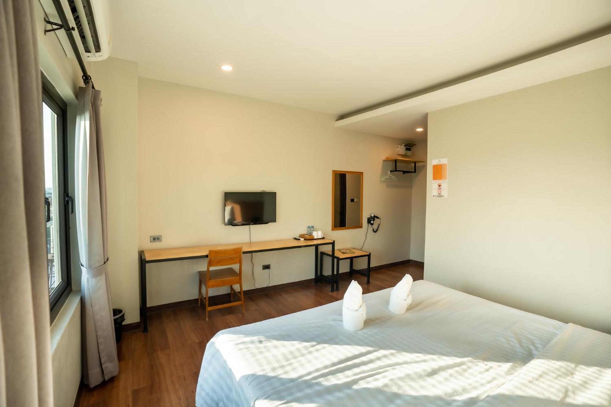 Siri Hotel Vientiane Esterno foto