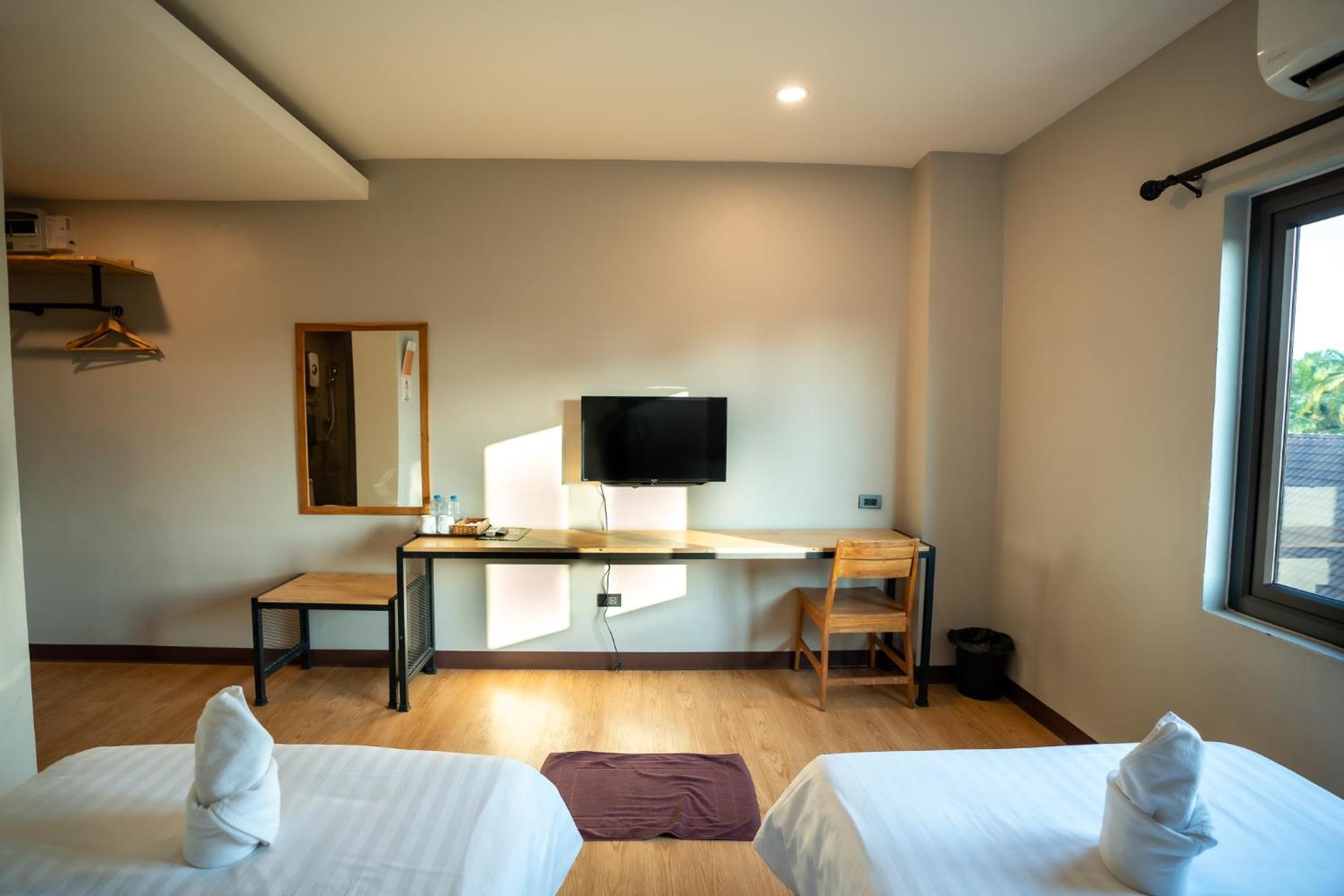 Siri Hotel Vientiane Esterno foto
