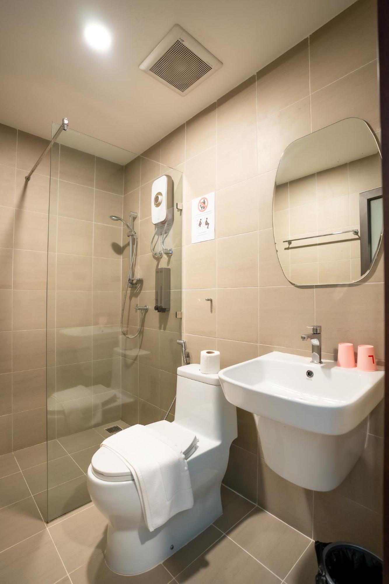 Siri Hotel Vientiane Esterno foto